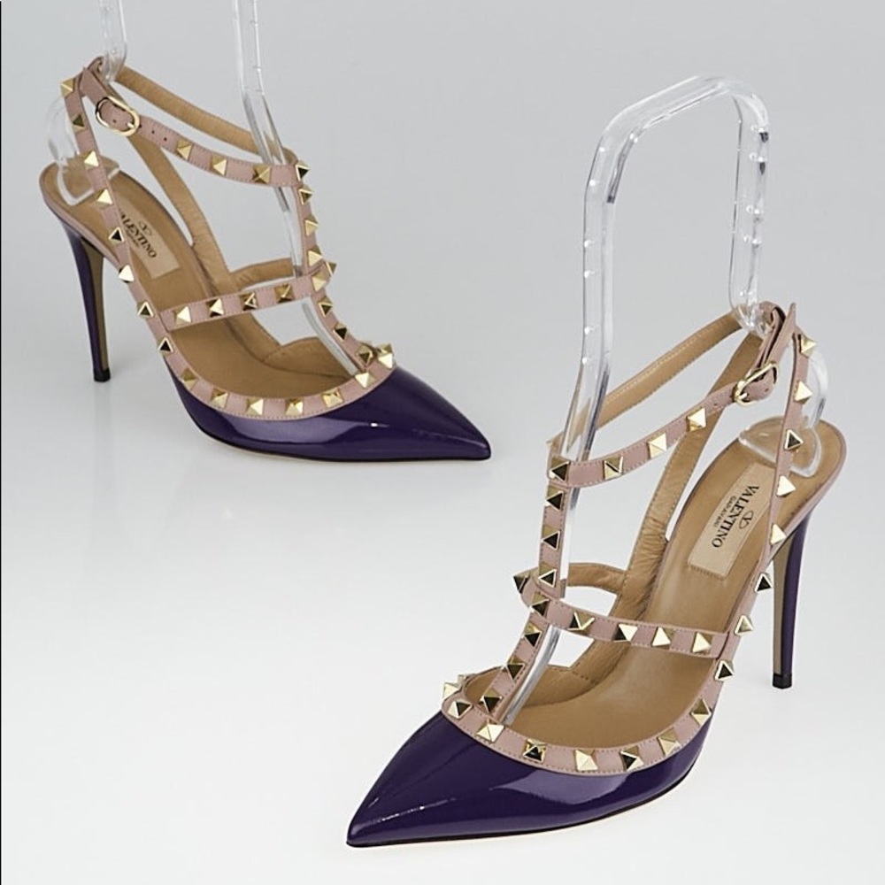 VALENTINO ROCKSTUDS PURPLE PATENT LEATHER HEEL. - Picture 2 of 13